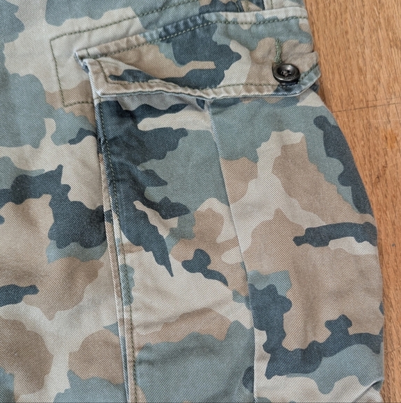 Levi’s Camo Cargo Pants W42 L32 | Foraging Dadcore Energy 🌿 Tactical But Chill - Picture 3 of 11